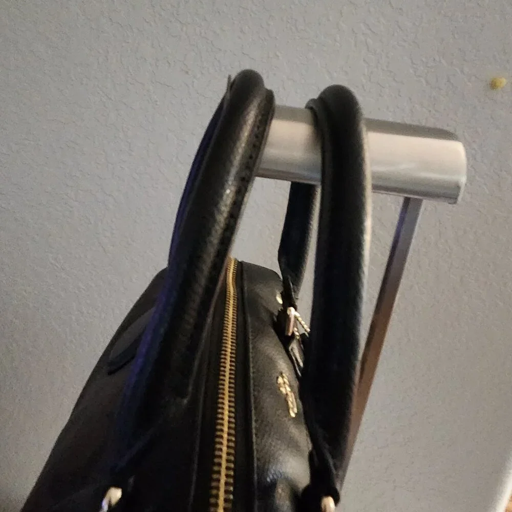 Coach Euc Signature Mini Bennett Shoulder Bag